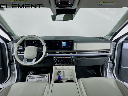 Used 2025 Hyundai Santa Fe Calligraphy image 11