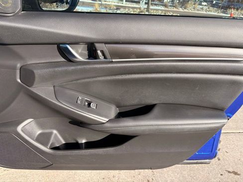 Used 2019 Honda Accord Sport image 33
