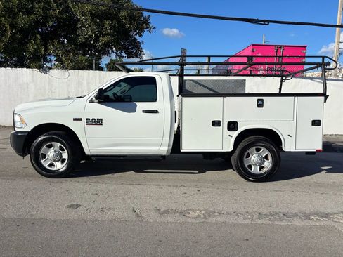 Used 2018 RAM 2500 Tradesman image 2