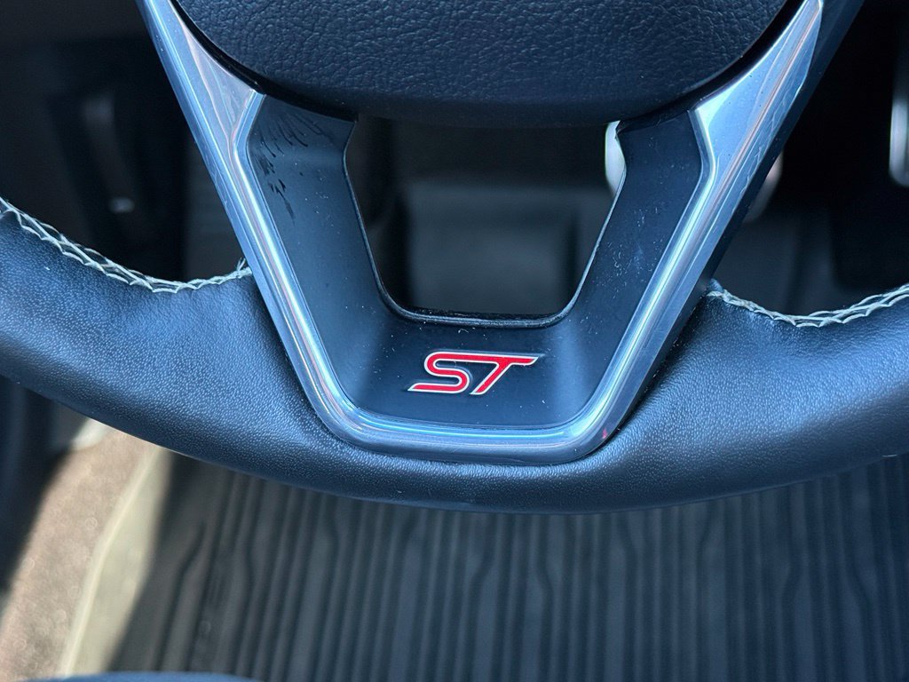 Used 2020 Ford Edge ST w/ Equipment Group 401A AWD/4WD image 25