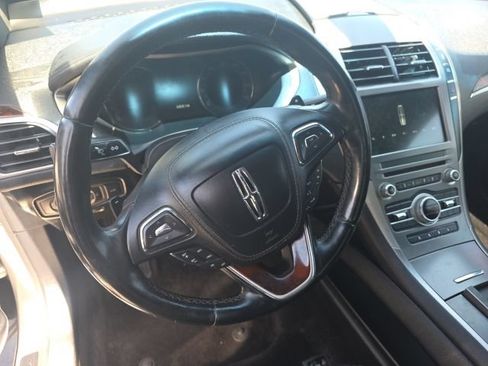 Used 2017 Lincoln MKZ Reserve w/ Climate Package AWD/4WD image 16