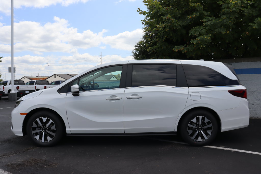 New 2027 Honda Odyssey EX-L image 2