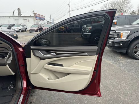 Used 2017 Buick LaCrosse Essence image 17