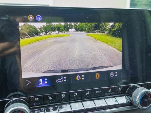 New 2026 Chevrolet Colorado Z71 w/ Technology Package AWD/4WD image 16
