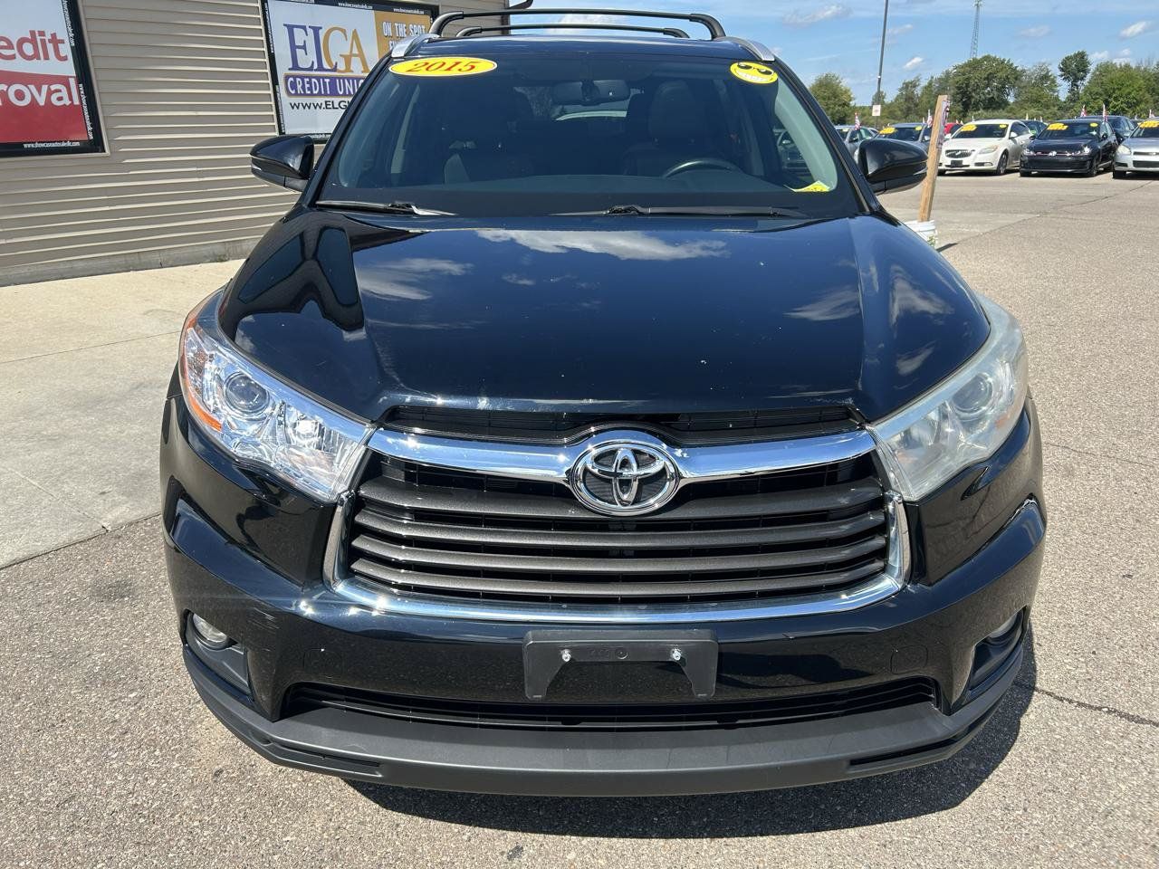 Used 2015 Toyota Highlander XLE AWD/4WD image 2