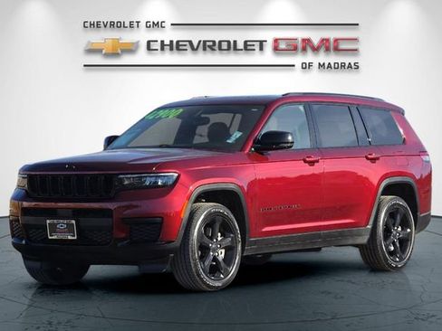 Used 2024 Jeep Grand Cherokee L Altitude image 7