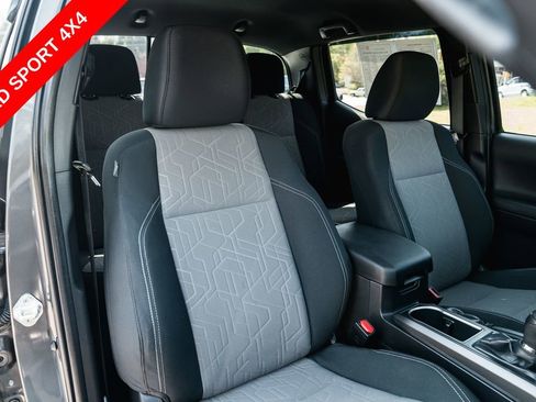Certified 2023 Toyota Tacoma TRD Sport w/ Advanced Technology Package AWD/4WD image 28