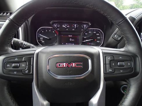 Used 2022 GMC Sierra 1500 Elevation w/ LPO, Elevation Black Package image 17