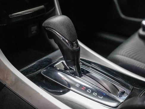 Used 2017 Honda Accord LX image 24