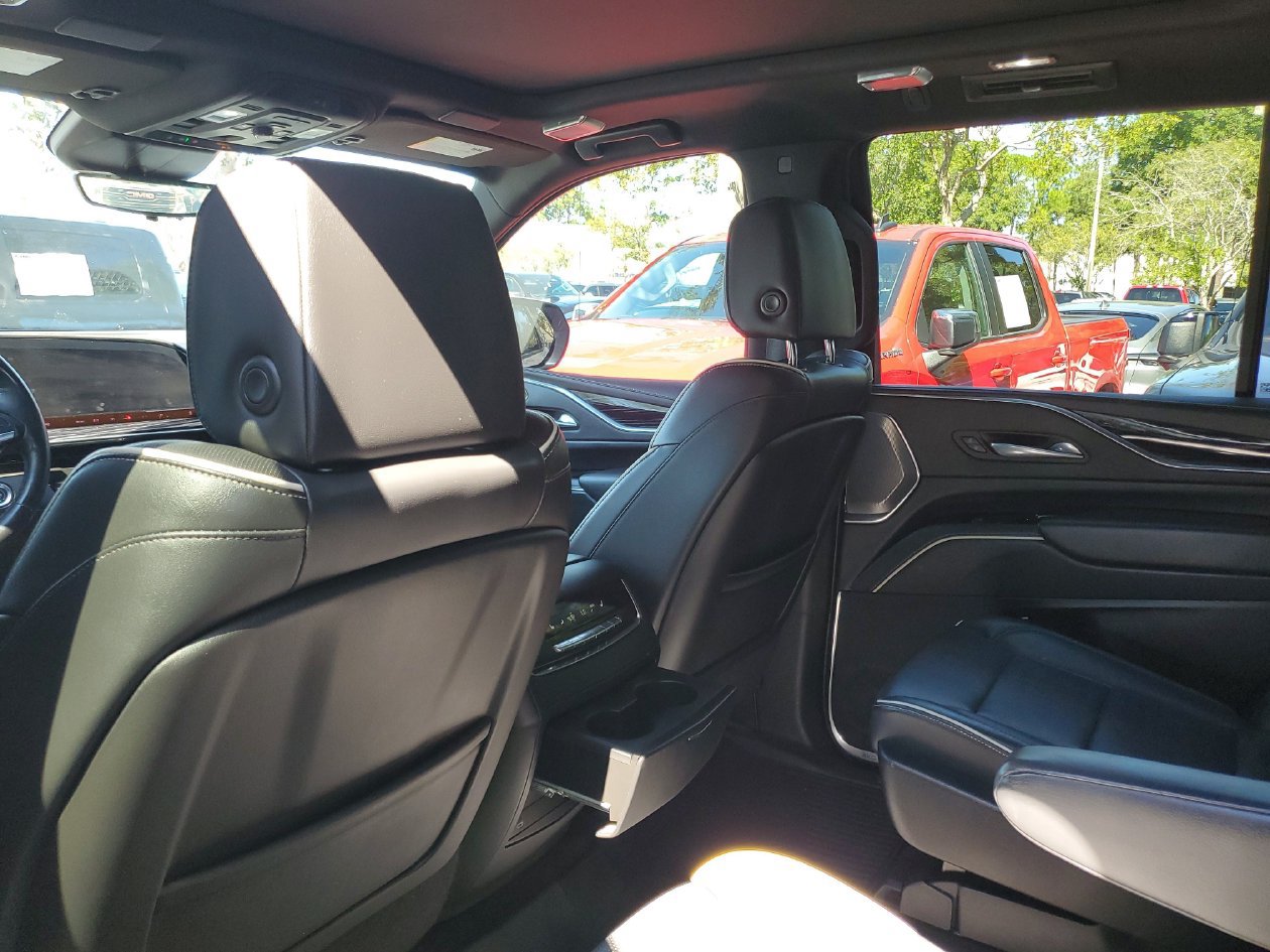 Used 2022 Cadillac Escalade Sport w/ Touring Package AWD/4WD image 9