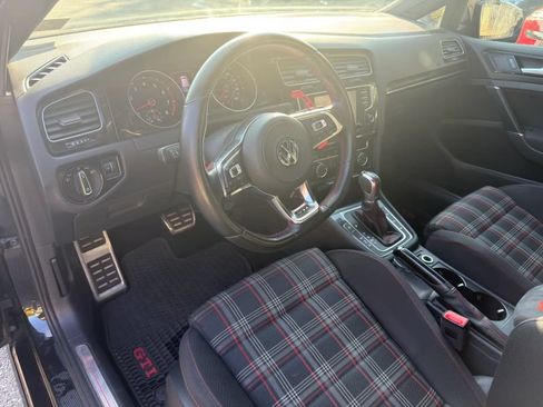 Used 2017 Volkswagen GTI S FWD image 5