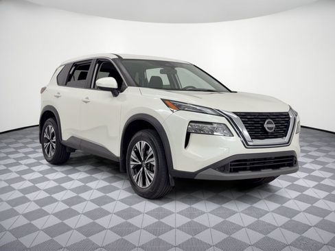 Used 2023 Nissan Rogue SV FWD image 7
