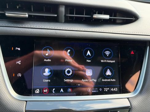 Used 2025 Cadillac XT5 Premium Luxury w/ Technology Package AWD/4WD image 12