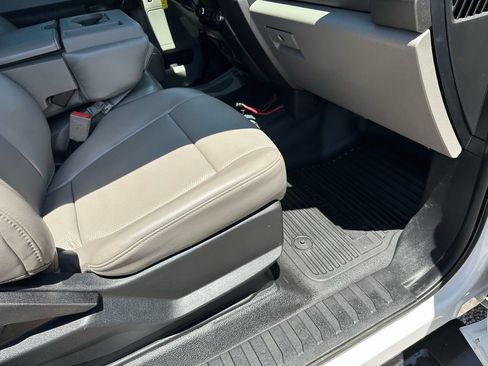 Used 2019 Ford F250 XL w/ Power Equipment Group AWD/4WD image 18