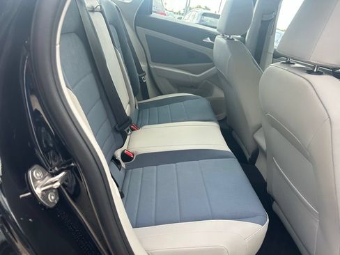 New 2026 Volkswagen Jetta SE FWD image 40