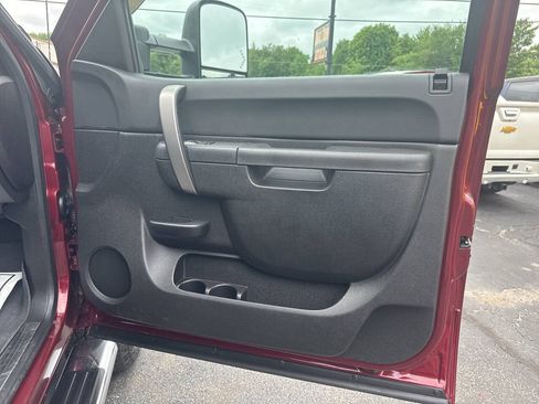 Used 2014 Chevrolet Silverado 2500 LT w/ Custom Sport Truck Package AWD/4WD image 24