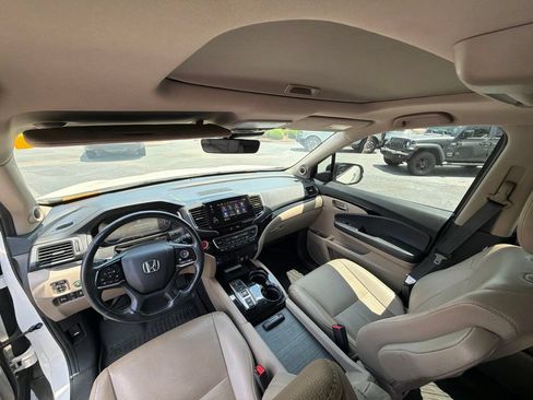 Used 2019 Honda Pilot Elite image 8