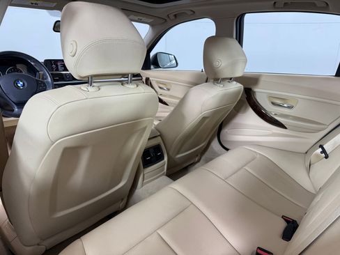 Used 2014 BMW 320i Sedan image 25