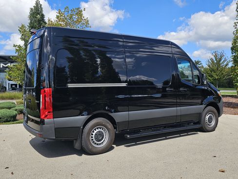 New 2024 Mercedes-Benz Sprinter 144 Cargo w/ Acoustic Package image 4