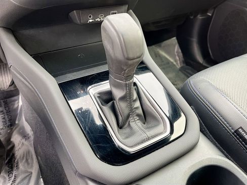 Used 2025 Subaru Forester Limited w/ Popular Package #2 AWD/4WD image 17