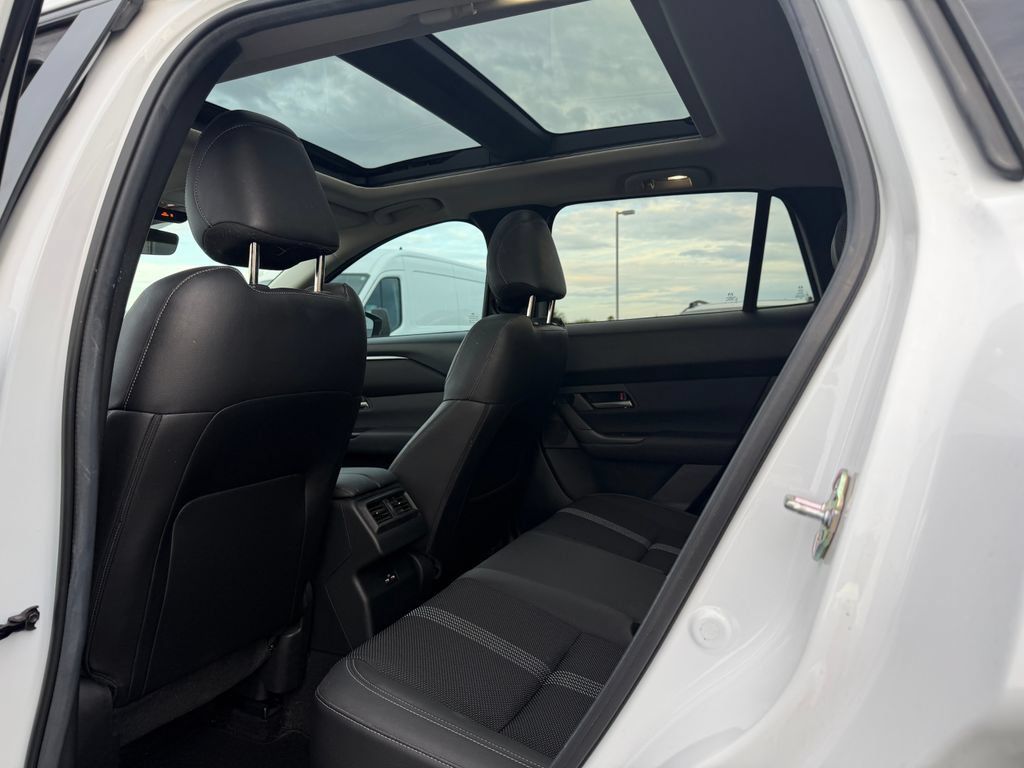 Used 2024 MAZDA CX-50 AWD 2.5 S w/ Cargo Package image 4