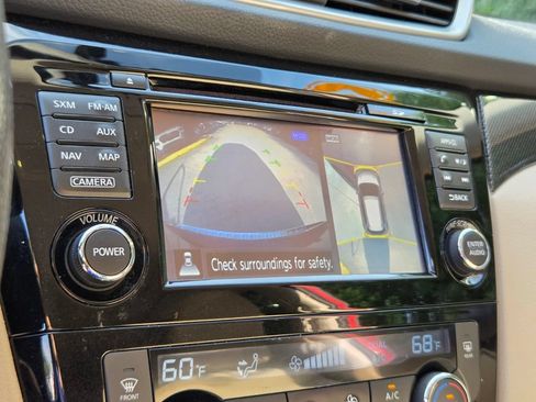 Used 2016 Nissan Rogue SL w/ SL Premium Package FWD image 26