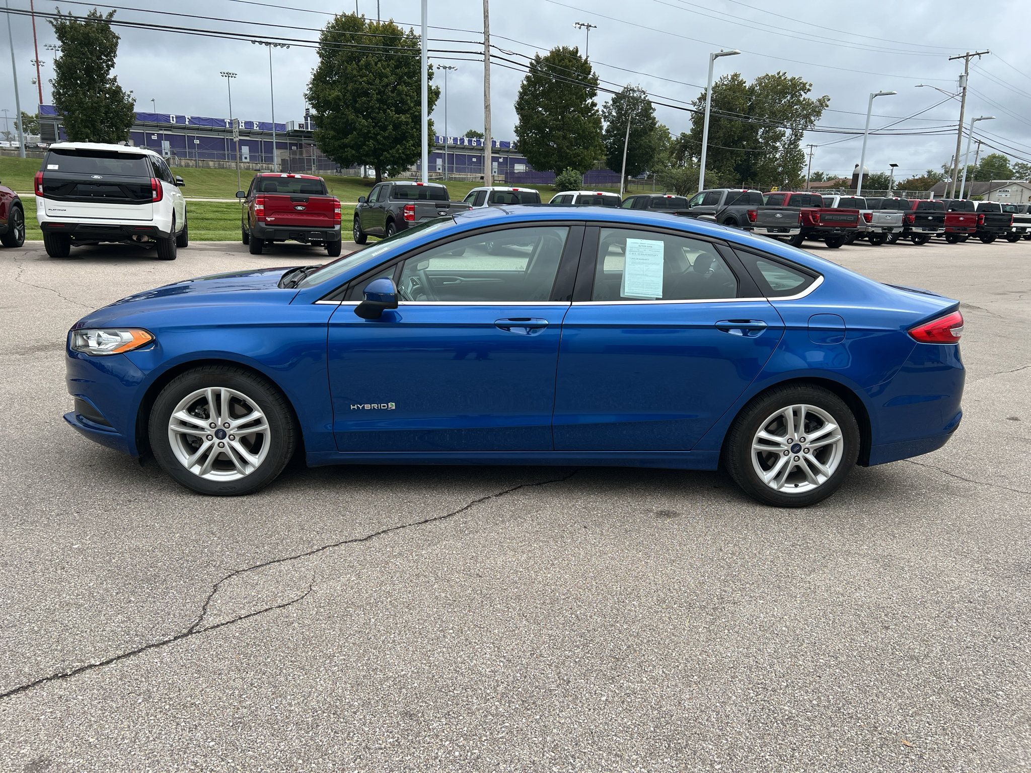 Used 2018 Ford Fusion SE FWD image 4