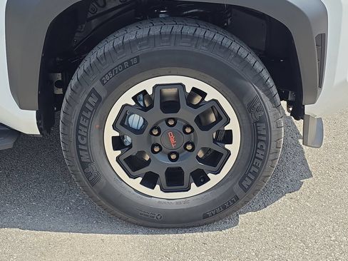 New 2026 Toyota 4Runner TRD Off-Road Premium AWD/4WD image 28
