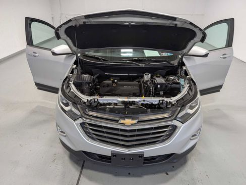 Used 2021 Chevrolet Equinox LT w/ LPO, Cargo Package AWD/4WD image 14