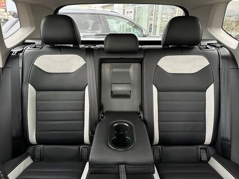 New 2026 Volkswagen Taos SEL AWD/4WD image 20