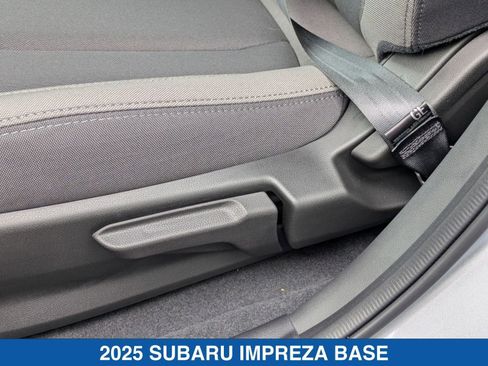 Certified 2025 Subaru Impreza 2.0i image 8