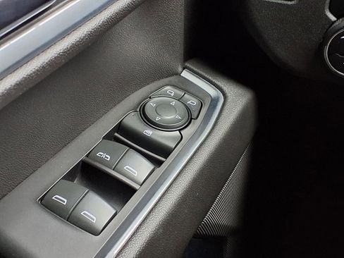 Used 2022 Chevrolet Silverado 1500 LT w/ Texas Edition Plus image 18