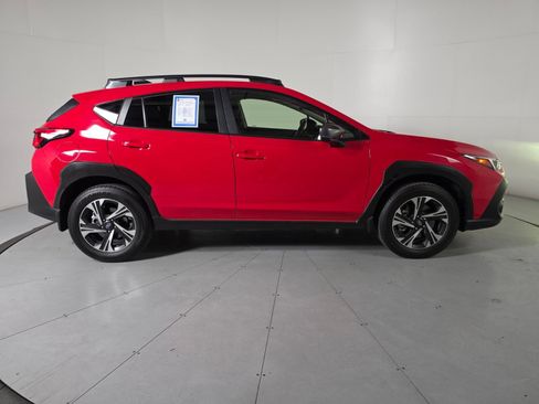 Used 2024 Subaru Crosstrek 2.0i Premium AWD/4WD image 6
