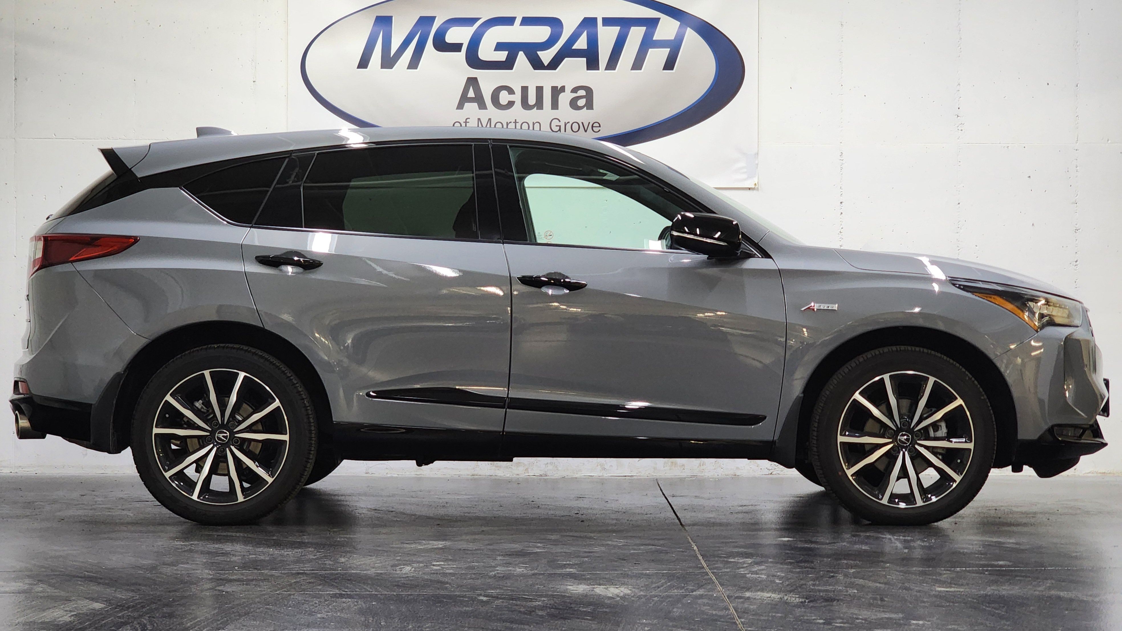 Used 2026 Acura RDX w/ Advance Package AWD/4WD image 3
