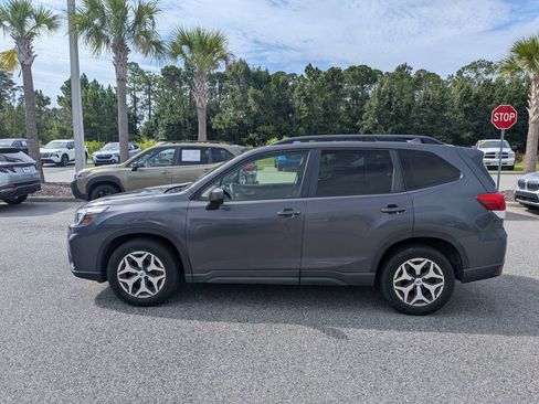 Used 2021 Subaru Forester Premium w/ Popular Package #1 AWD/4WD image 7