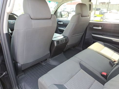 Used 2015 Toyota Tundra SR5 w/ SR5 Upgrade Package AWD/4WD image 17