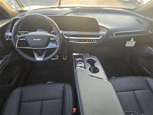 New 2026 Cadillac Lyriq V image 15