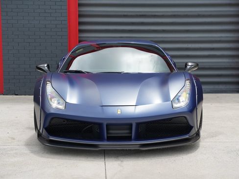 Used 2017 Ferrari 488 GTB RWD image 6