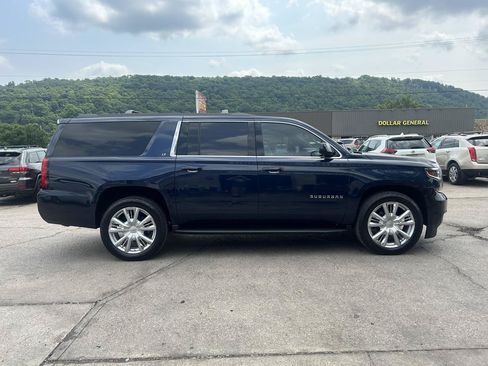 Used 2017 Chevrolet Suburban LT AWD/4WD image 8