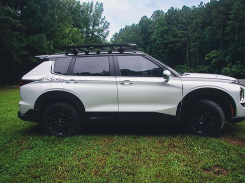 New 2025 Mitsubishi Outlander Trail Edition image 40