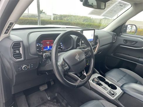 Used 2021 Ford Bronco Sport Outer Banks image 10