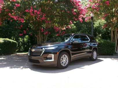 Used 2023 Chevrolet Traverse LT w/ LPO, Floor Liner Package
