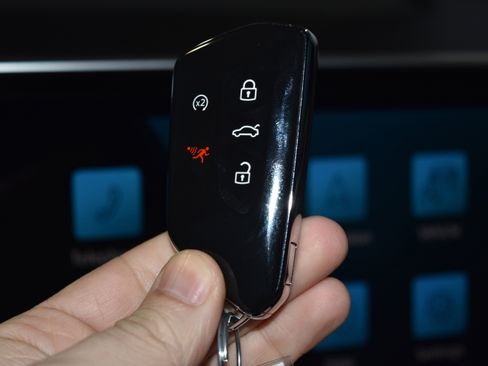 New 2026 Volkswagen Atlas SE image 12