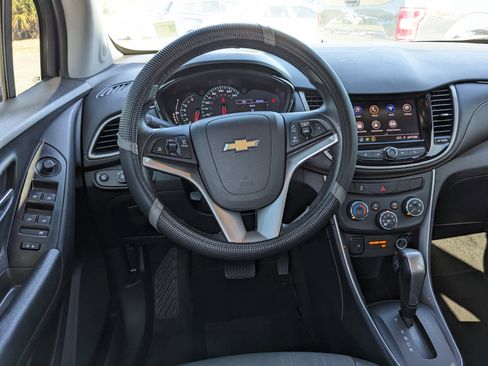 Used 2020 Chevrolet Trax LT w/ Driver Confidence Package image 16