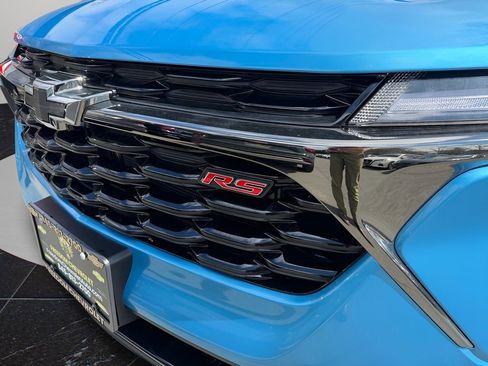 New 2026 Chevrolet Trax RS w/ Driver Confidence Package FWD image 9