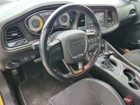 Used 2020 Dodge Challenger R/T image 19