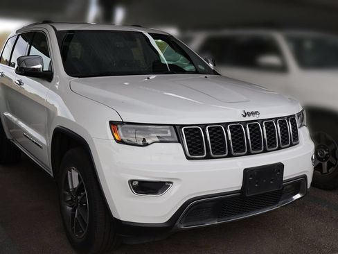 Used 2019 Jeep Grand Cherokee Limited w/ Luxury Group II AWD/4WD image 12