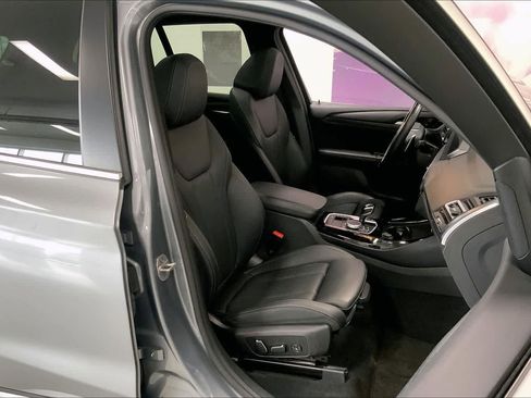 Used 2024 BMW X3 xDrive30i w/ Convenience Package image 12