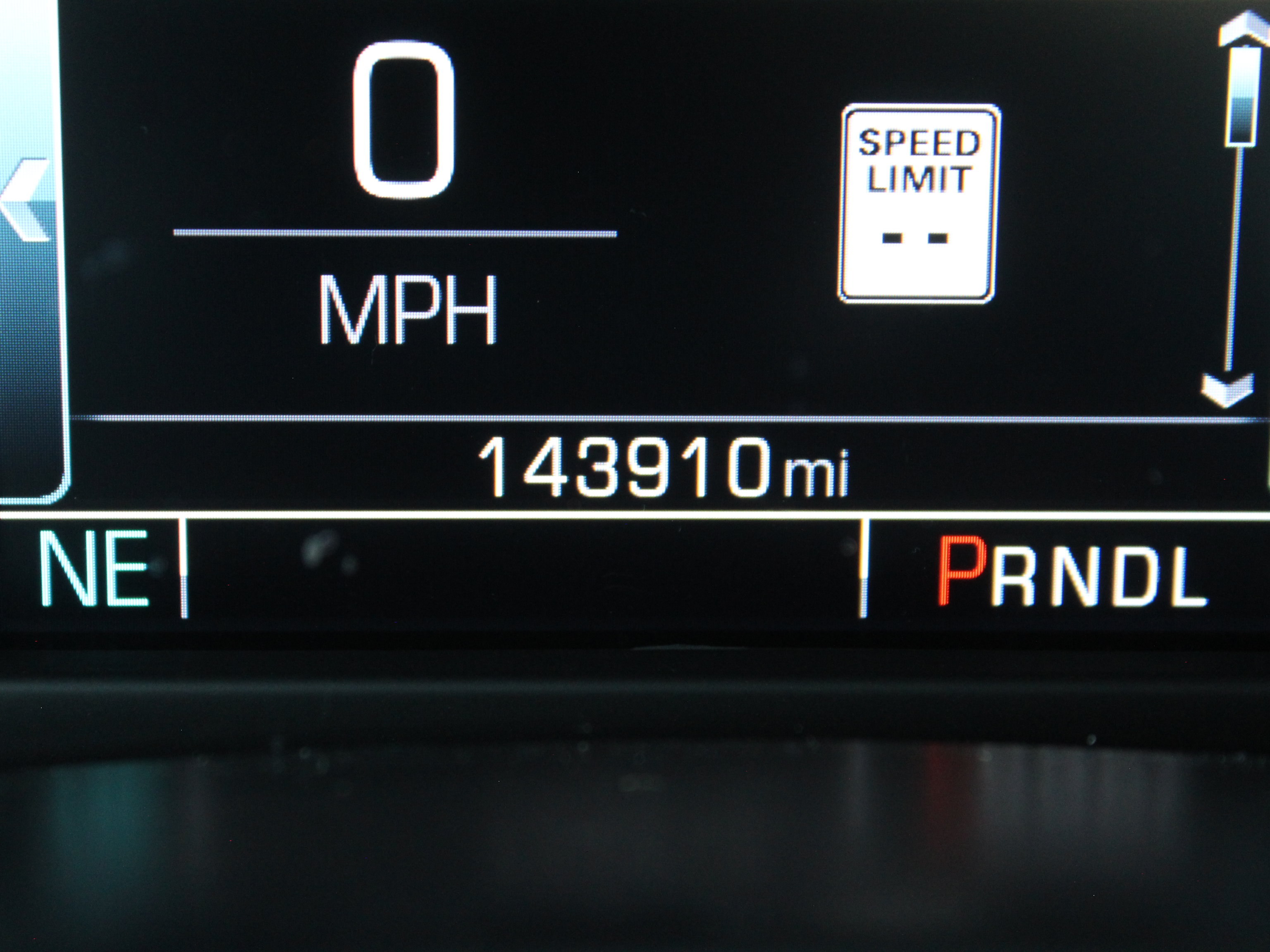Used 2018 Chevrolet Silverado 1500 LT w/ All Star Edition AWD/4WD image 16