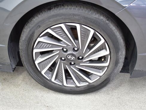 Used 2025 Hyundai Sonata SEL FWD image 35